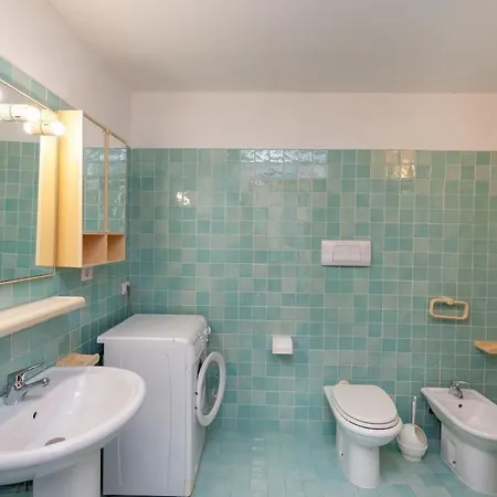 Apartamento Taverna Perla Marina 3 *