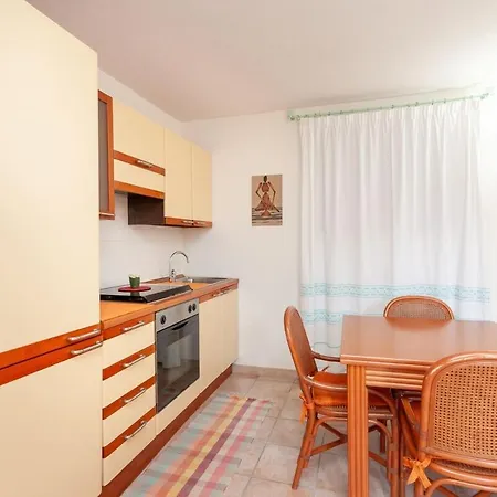 Apartamento Taverna Perla Marina 3 *