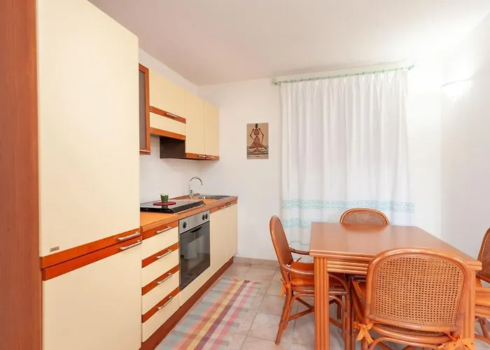 Apartamento Taverna Perla Marina 3 *